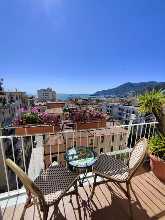 Oasi Al Centro Con Parcheggio Bed & Breakfast Salerno Exterior foto
