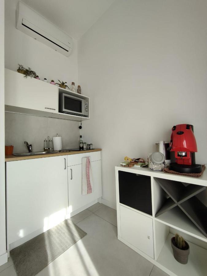 Oasi Al Centro Con Parcheggio Bed & Breakfast Salerno Exterior foto