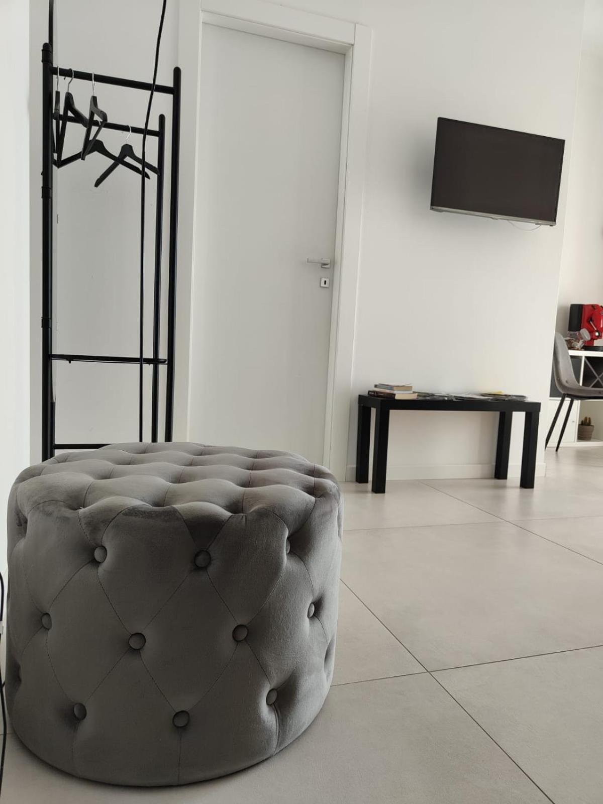 Oasi Al Centro Con Parcheggio Bed & Breakfast Salerno Exterior foto